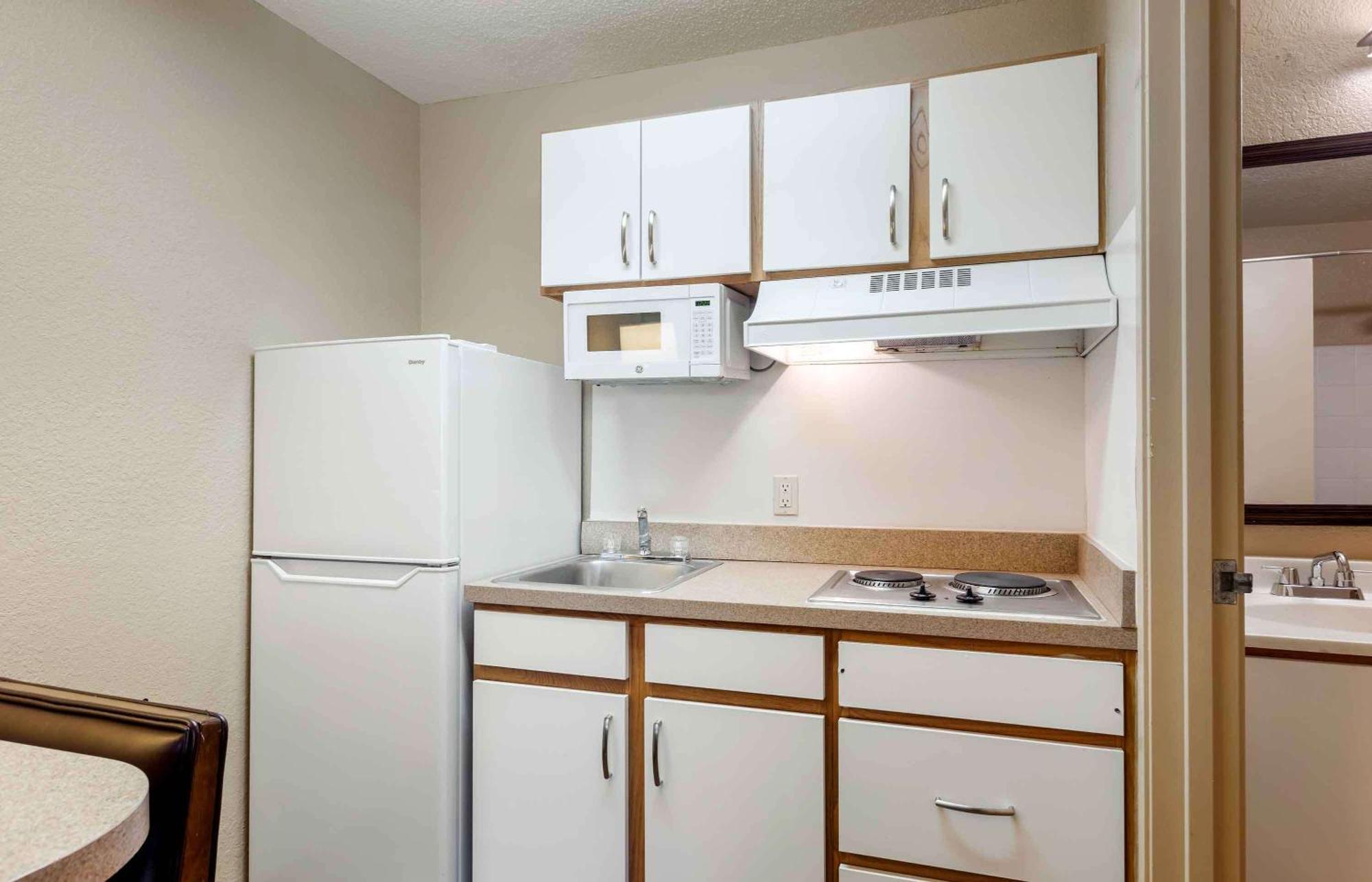 Extended Stay America Select Suites - Atlanta - Perimeter - Hammond Drive Sandy Springs Esterno foto